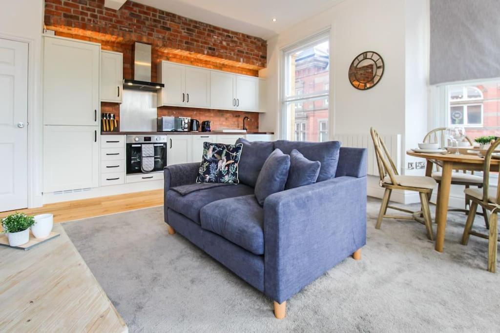 Spacious Centre Lace Market * Nottingham